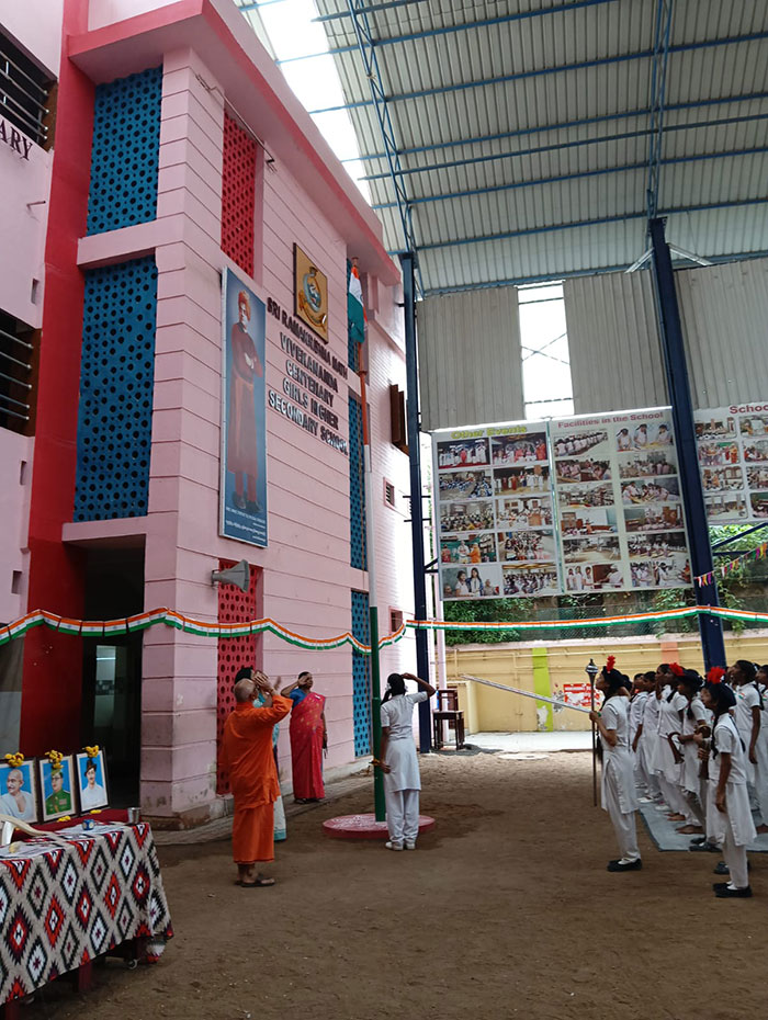 Independence day - RKMVCS (Photos)